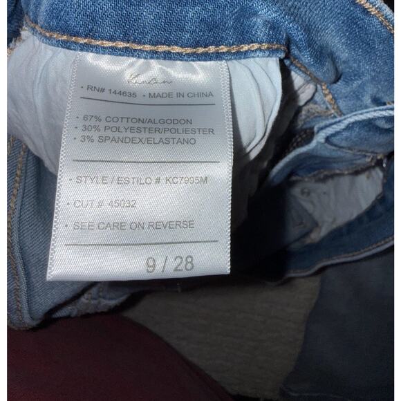 Kancan Women’s Bootcut Jeans Light Wash Split Hem Denim Pants Size 9/28 NWT - Picture 4 of 10